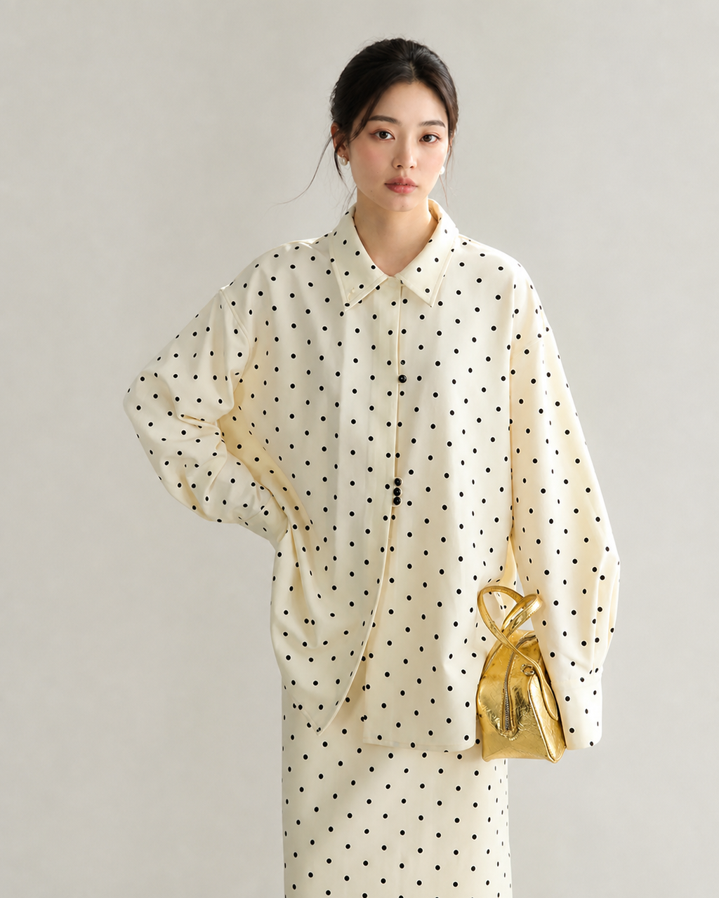 ドット柄シャツ